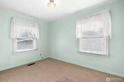 5528 23rd Street E, Fife, WA 98424 - Photo 16