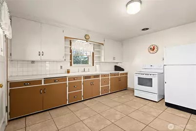 5528 23rd Street E, Fife, WA 98424 - Photo 6