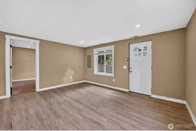 512 133rd Street S, Tacoma, WA 98444 - Photo 4