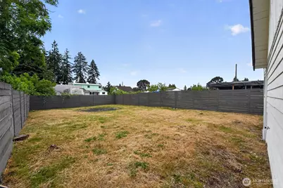 512 133rd Street S, Tacoma, WA 98444 - Photo 22
