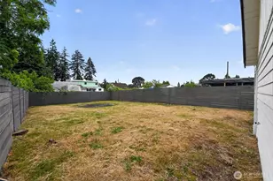512 133rd St S, Tacoma, WA 98444 - Photo 22