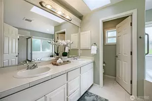 12612 SE 261st St, Kent, WA 98030 - Photo 18