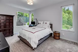 7429 E Mercer Way, Mercer Island, WA 98040 - Photo 26