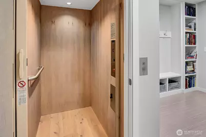 7429 E Mercer Way, Mercer Island, WA 98040 - Photo 18