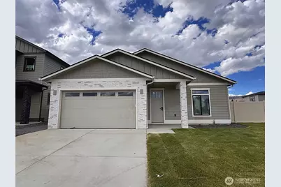 581 S Oasis Loop, East Wenatchee, WA 98801 - Photo 1