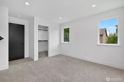 12034 Hiram Place NE, Seattle, WA 98125 - Photo 16