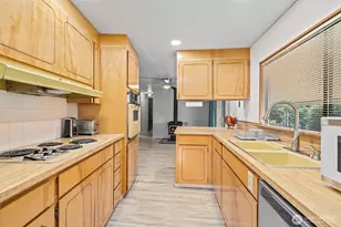 1402 22nd Street NE, Auburn, WA 98002 - Photo 6