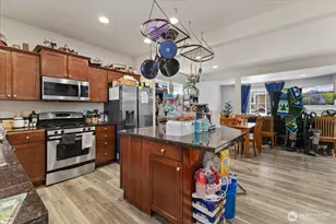 1203 93rd Dr NE, Lake Stevens, WA 98258 - Photo 6