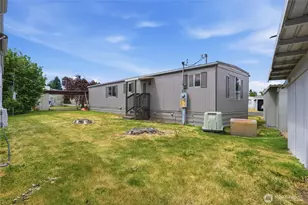 1709 NE 78th St, Vancouver, WA 98665 - Photo 2