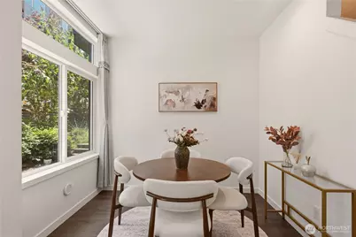 333 N 90th Street, Seattle, WA 98103 - Photo 6