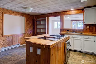 424 E 1st St, Cle Elum, WA 98922 - Photo 8