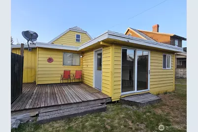 424 E 1st Street, Cle Elum, WA 98922 - Photo 4