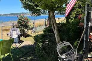 1647 Beach Dr E, Port Orchard, WA 98366 - Photo 8