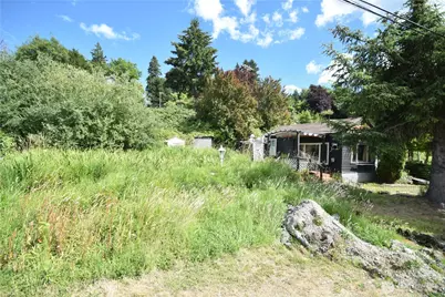 1647 Beach Drive E, Port Orchard, WA 98366 - Photo 4