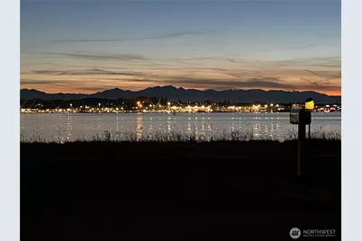 1647 Beach Drive E, Port Orchard, WA 98366 - Photo 24