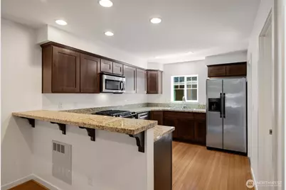 935 N 97th Street #B, Seattle, WA 98103 - Photo 8