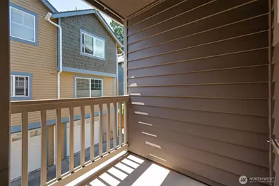 935 N 97th Street #B, Seattle, WA 98103 - Photo 14