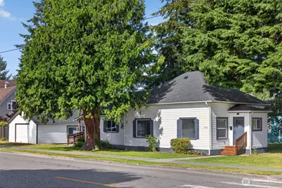 902 Fidalgo Street, Sedro Woolley, WA 98284 - Photo 1