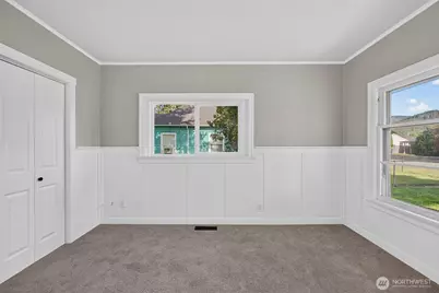 902 Fidalgo Street, Sedro Woolley, WA 98284 - Photo 24