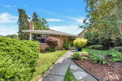 12200 85th Avenue S, Seattle, WA 98178 - Photo 1