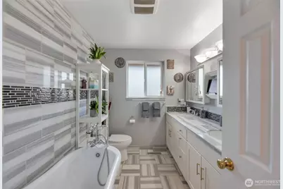 12200 85th Avenue S, Seattle, WA 98178 - Photo 14