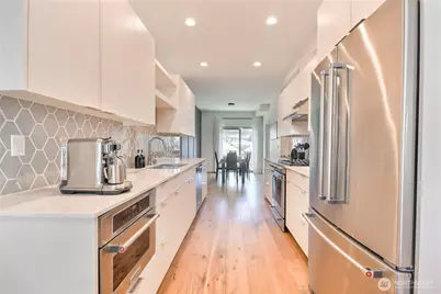 3025 62nd Avenue SW, Seattle, WA 98116 - Photo 12