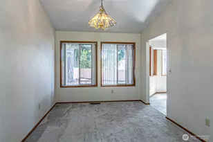 6305 75th Ave Ct W, University Place, WA 98467 - Photo 8
