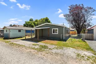 214 Gibson St, Sedro Woolley, WA 98284 - Photo 2