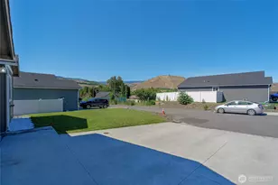 1133 S New Oak Ln, East Wenatchee, WA 98802 - Photo 14