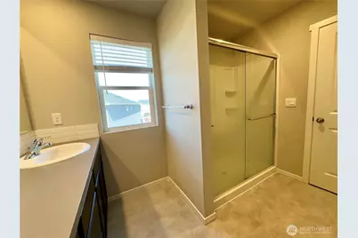 18757 Lipoma Place E, Puyallup, WA 98374 - Photo 24