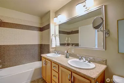 960 Harris Avenue #602, Bellingham, WA 98225 - Photo 28