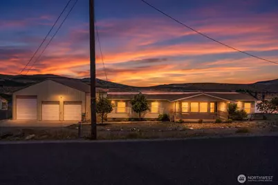 2251 Columbia Boulevard, Bridgeport, WA 98813 - Photo 1