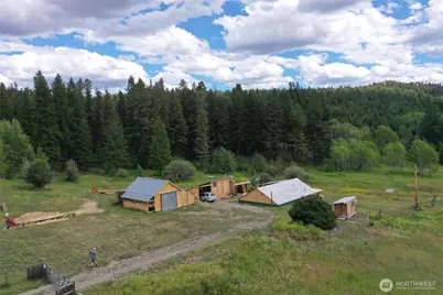 567 Pontiac Ridge Rd, Oroville, WA 98844 - Photo 1