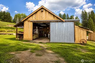 567 Pontiac Ridge Rd, Oroville, WA 98844 - Photo 2