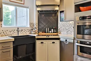 130 5th St, Langley, WA 98260 - Photo 8