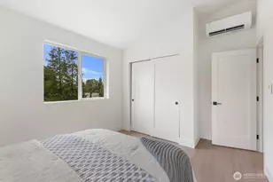 11748 Dayton Ave N, Seattle, WA 98133 - Photo 34