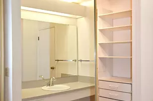 11300 1st Ave NE, Seattle, WA 98125 - Photo 22