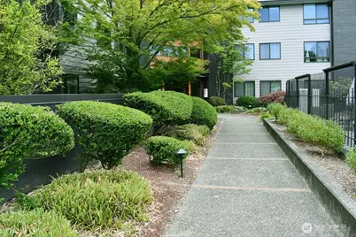 11300 1st Avenue NE #321, Seattle, WA 98125 - Photo 38