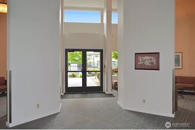 11300 1st Avenue NE #321, Seattle, WA 98125 - Photo 2