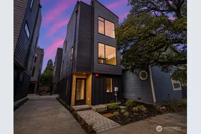 4105 25th Avenue SW, Seattle, WA 98106 - Photo 2