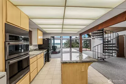 3968 S East Camano Drive, Camano Island, WA 98282 - Photo 4
