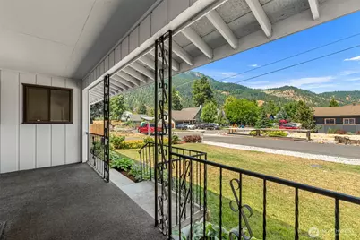137 W Center Street, Leavenworth, WA 98826 - Photo 28