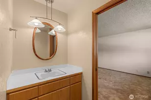 137 W Center St, Leavenworth, WA 98826 - Photo 16