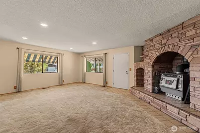 137 W Center Street, Leavenworth, WA 98826 - Photo 4