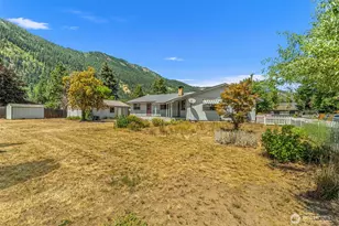 137 W Center St, Leavenworth, WA 98826 - Photo 24