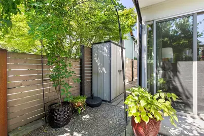 6729 14th Avenue NW #A, Seattle, WA 98117 - Photo 34