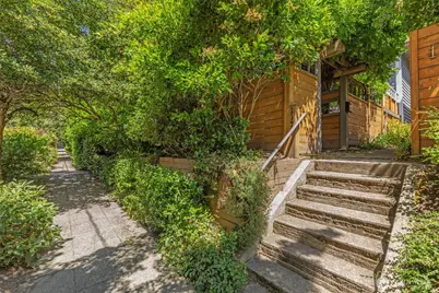 1124 14th Avenue, Seattle, WA 98122 - Photo 2