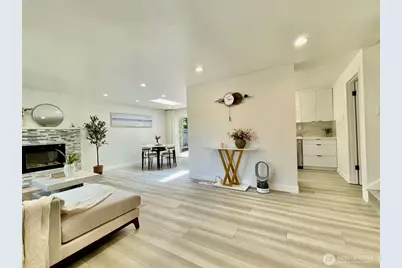 1261 150th Avenue SE, Bellevue, WA 98007 - Photo 6