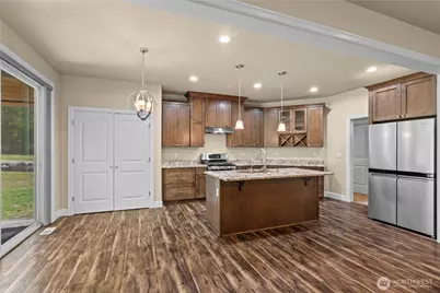 36221 86th Avenue Ct E, Eatonville, WA 98328 - Photo 10