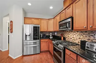 2978 Martin Pl, DuPont, WA 98327 - Photo 8
